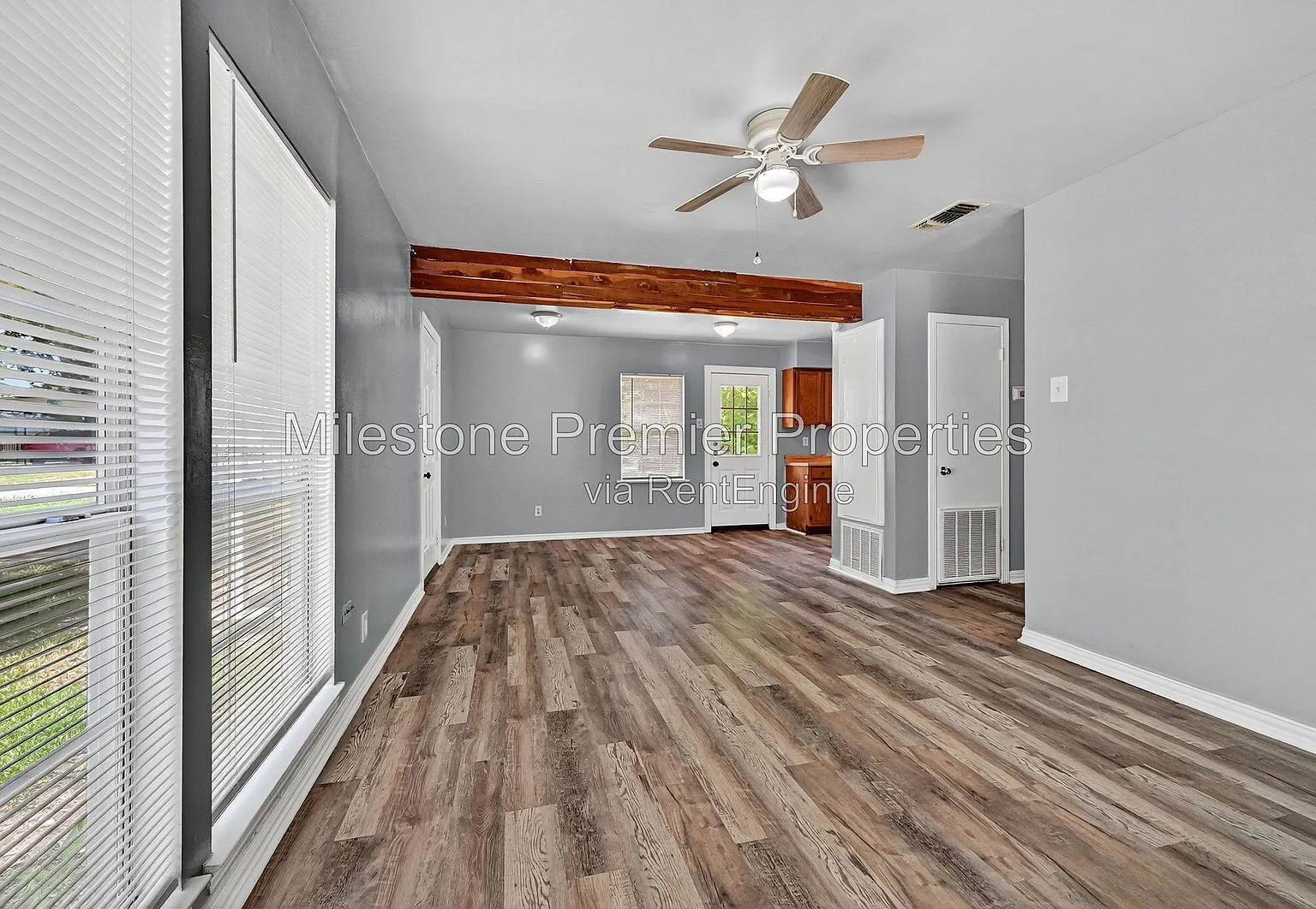 3 bed, 1.0 bath, 925 sqft, $1,200 — Photo 4