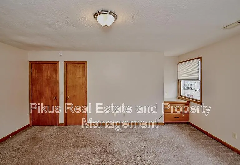 713 N Main St — Photo 6