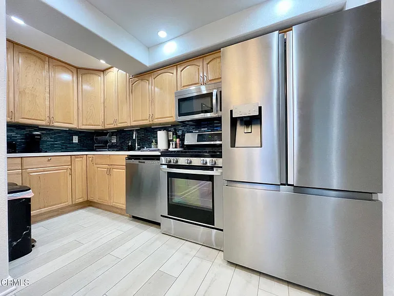 932 Lighthouse Way — Photo 7