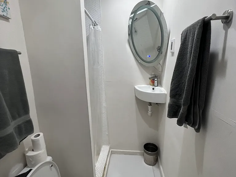 1829 Fillmore St #24 — Photo 3