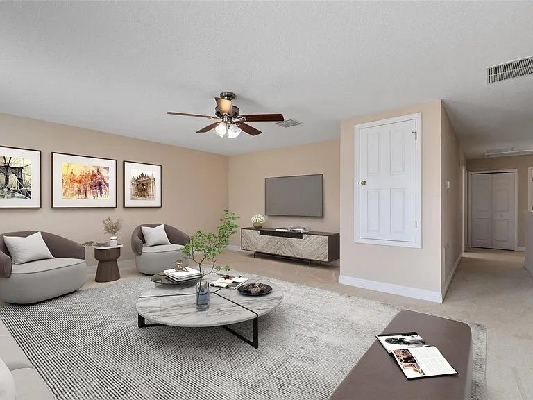 10090 Bennington Chase Dr — Photo 7