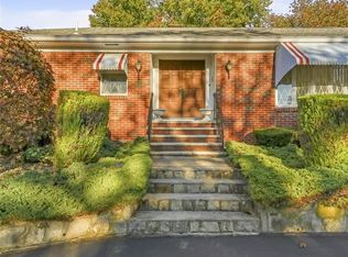 57 W River Pkwy, North Providence, RI 02904