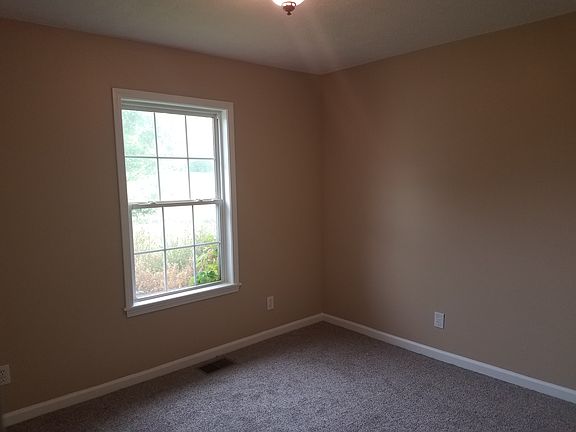 4th image of 6912 Colrain Cir