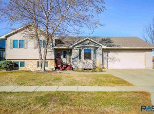 7700 W Raegan St, Sioux Falls, SD 57106