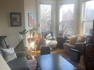 435 W Wisconsin St #3F, Chicago, IL 60614