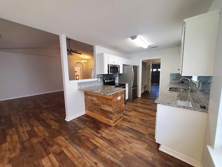1516 Oakhill Rd — Photo 13