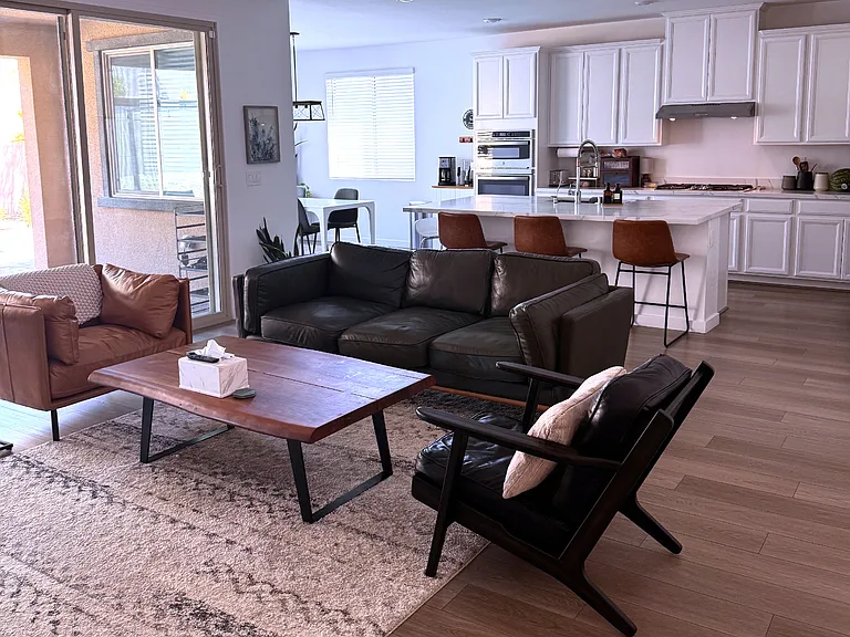 750 Agate Hills St — Photo 6