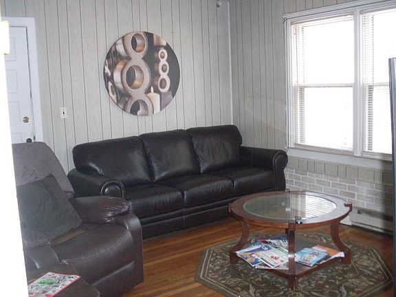 5th image of 4461 Clark St #3