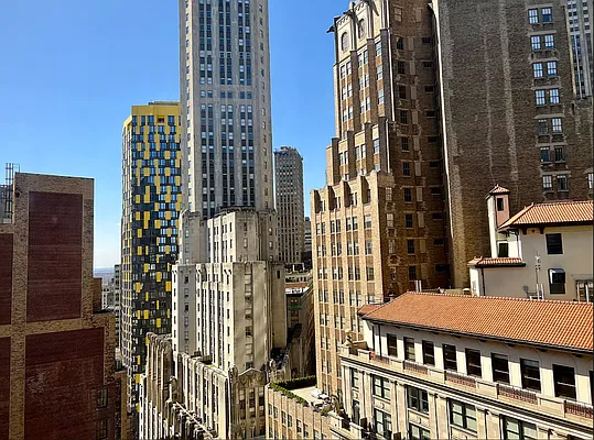 Rented by VESNA REALTY | media 22