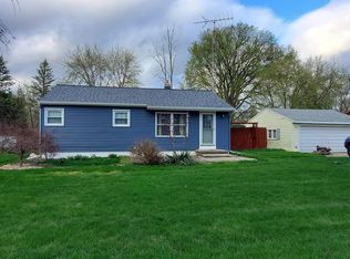 6037 Crown Point, Flint, MI 48506