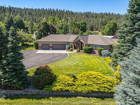 2nd image of 6215 E Upriver Ln