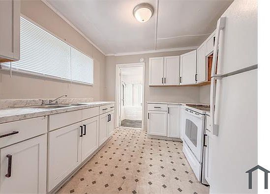 1st image of 2203 Eleanor Dr