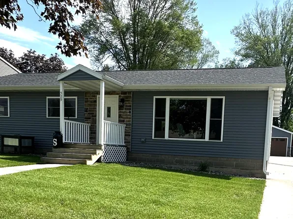 529 S 5th St, La Crescent, MN 55947