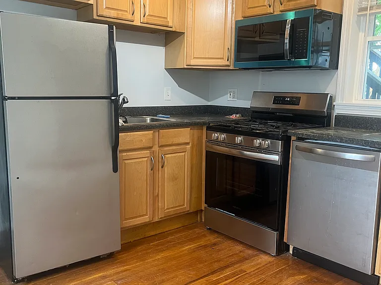 34 Herbert St #1 — Photo 1