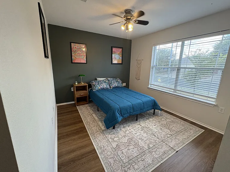Cayenne Ln — Photo 2