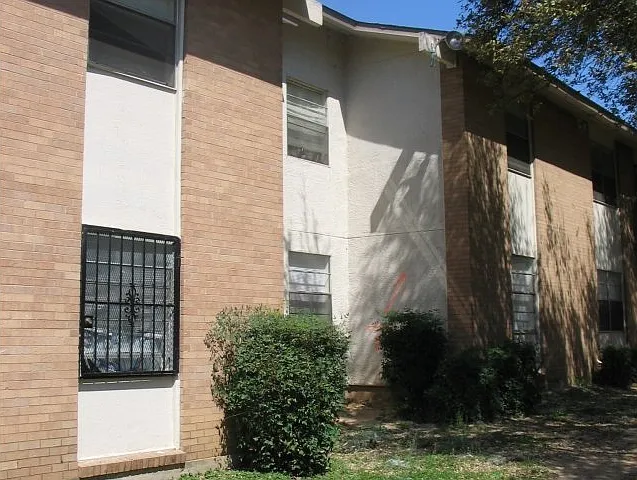 7203 South Blvd #12 — Photo 3