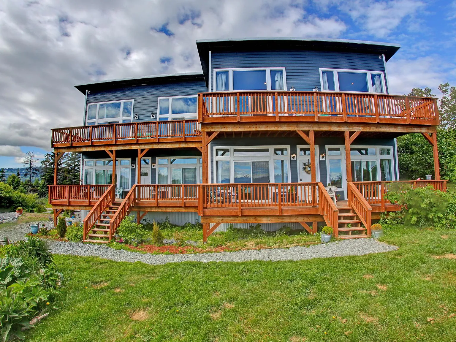 3101 Kachemak Dr — Photo 2