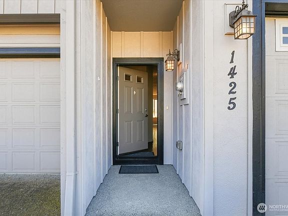 3rd image of 1425 NE 83rd Drive