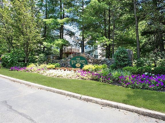 5th image of 106 Winchester Dr