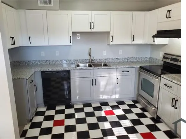 9127 Spyglass Pl APT G, Charlotte, NC 28214