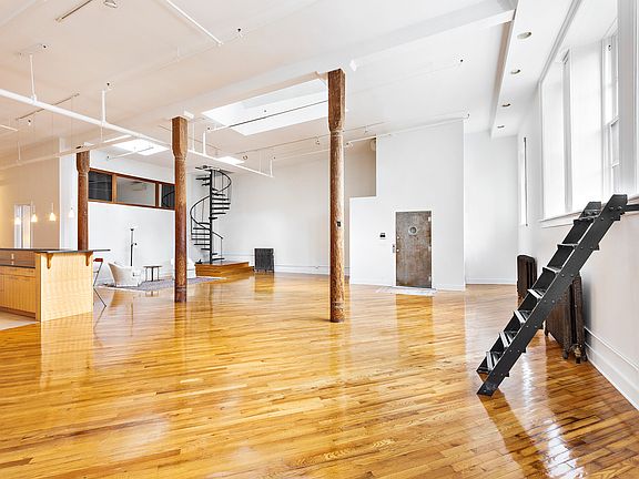 3rd image of 876 Broadway Fl 6