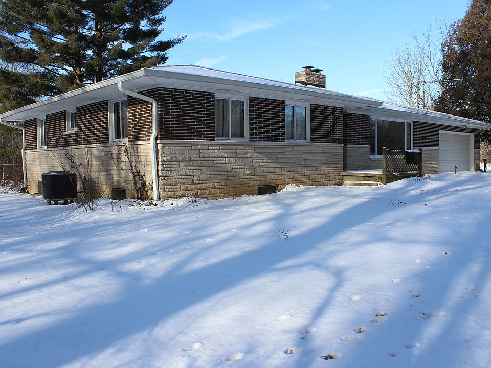 1st image of 24 N County Road 300 W