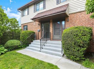 202 Soundview Ave UNIT 17, Stamford, CT 06902