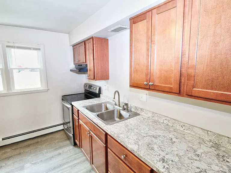 11125 Youngstown Pittsburgh Rd #1 — Photo 8