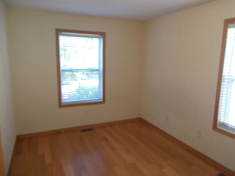 1020 Stinson St — Photo 10