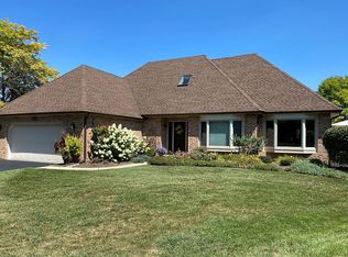 1612 Kirby Ct, Naperville, IL 60563