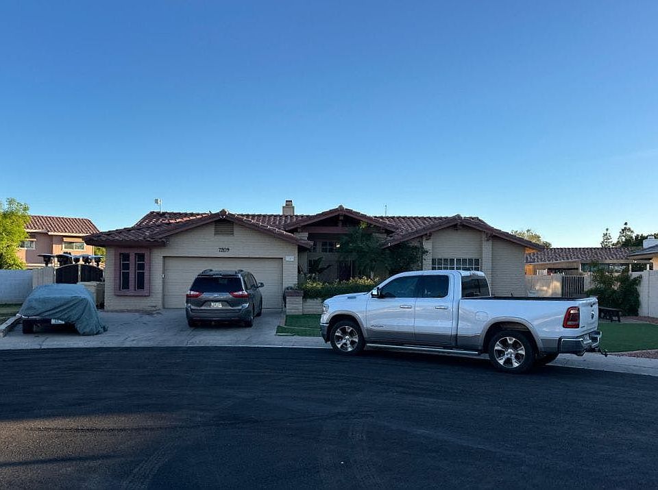 1st image of 7209 W Larkspur Dr
