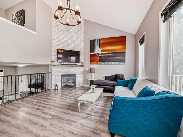 1068 W Windhaven Close SW, Airdrie, AB T4B 0T9