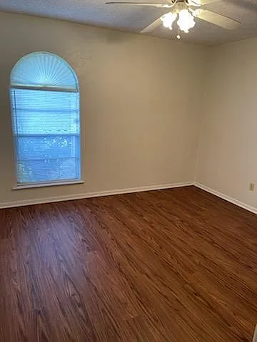2 bed, 2.0 bath, 1140 sqft, $1,625 — Photo 2
