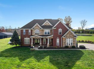 1022 Forrest Hill Dr, Lawrenceburg, KY 40342