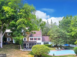 16 Street Rd, New Hope, PA 18938