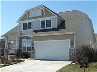 3rd image of 1920 Garland Cir