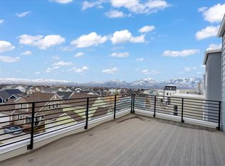 5458 W Cardinal Park Rd, South Jordan, UT 84009
