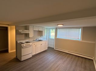 447 6th St APT 4, Dover, NH 03820
