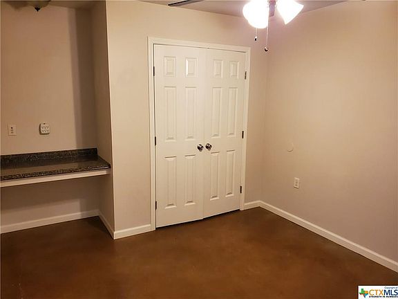 4th image of 1037 W Court St #A