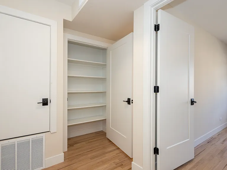 closet closet
