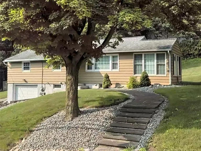 63 Higby Rd — Photo 3