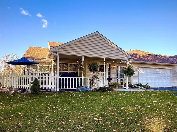 432 Sarazin St, Shakopee, MN 55379