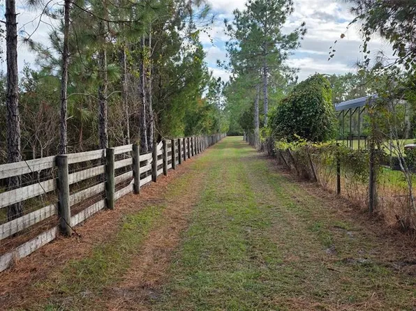 285 Olmstead Rd, Pierson, FL 32180