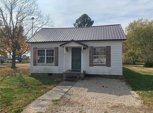 1111 Ohio St, Edgewood, IL 62426