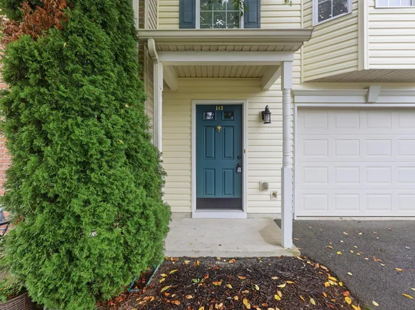 143 Teague Ln, Martinsburg, WV 25404