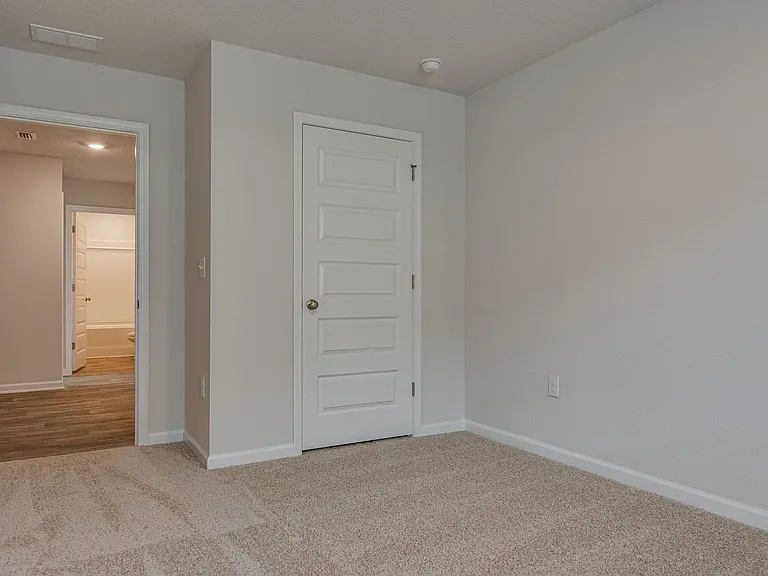 5797 Guinevere Ln — Photo 16