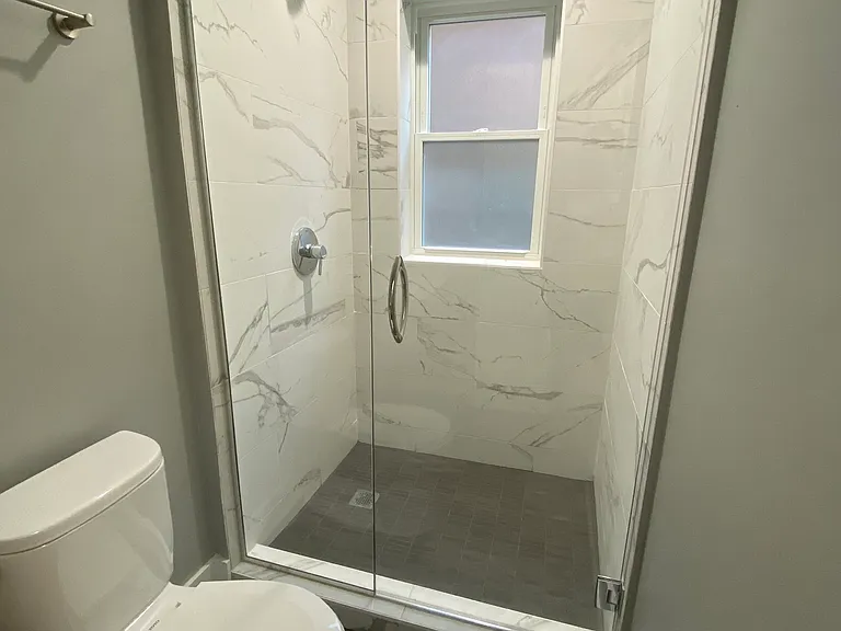 5034 N Washtenaw Ave — Photo 36