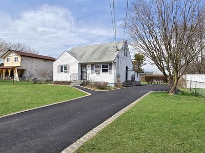 105 Merrill Street, Brentwood, NY, 11717
