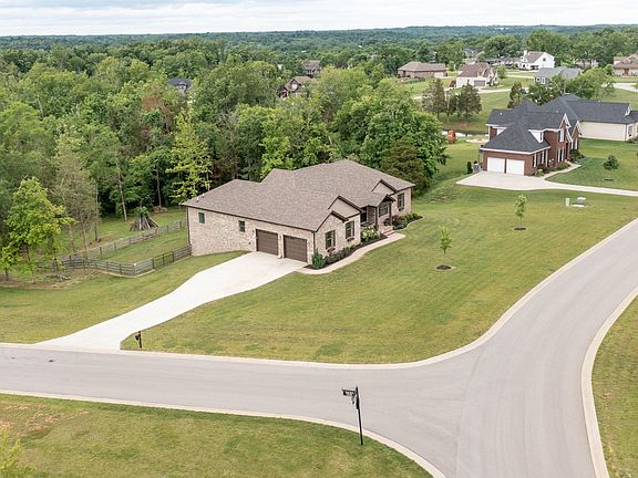 2nd image of 7385 Grand Oaks Dr