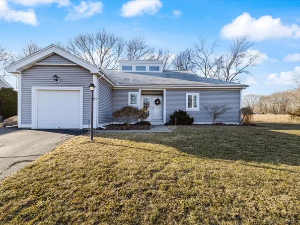 367 Main Street #30, Old Saybrook, CT 06475